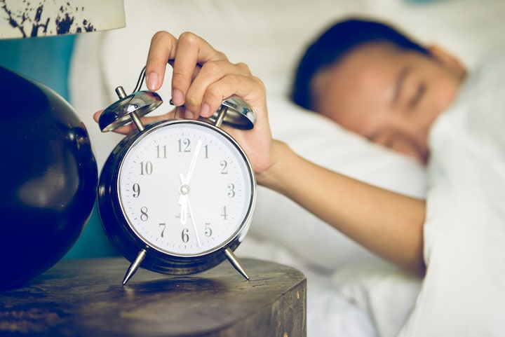 Do You Wake Up To An Alarm? Don’t! It Can Raise Your Blood Pressure And Mess Up Your Body. Gentle Light Is The Answer